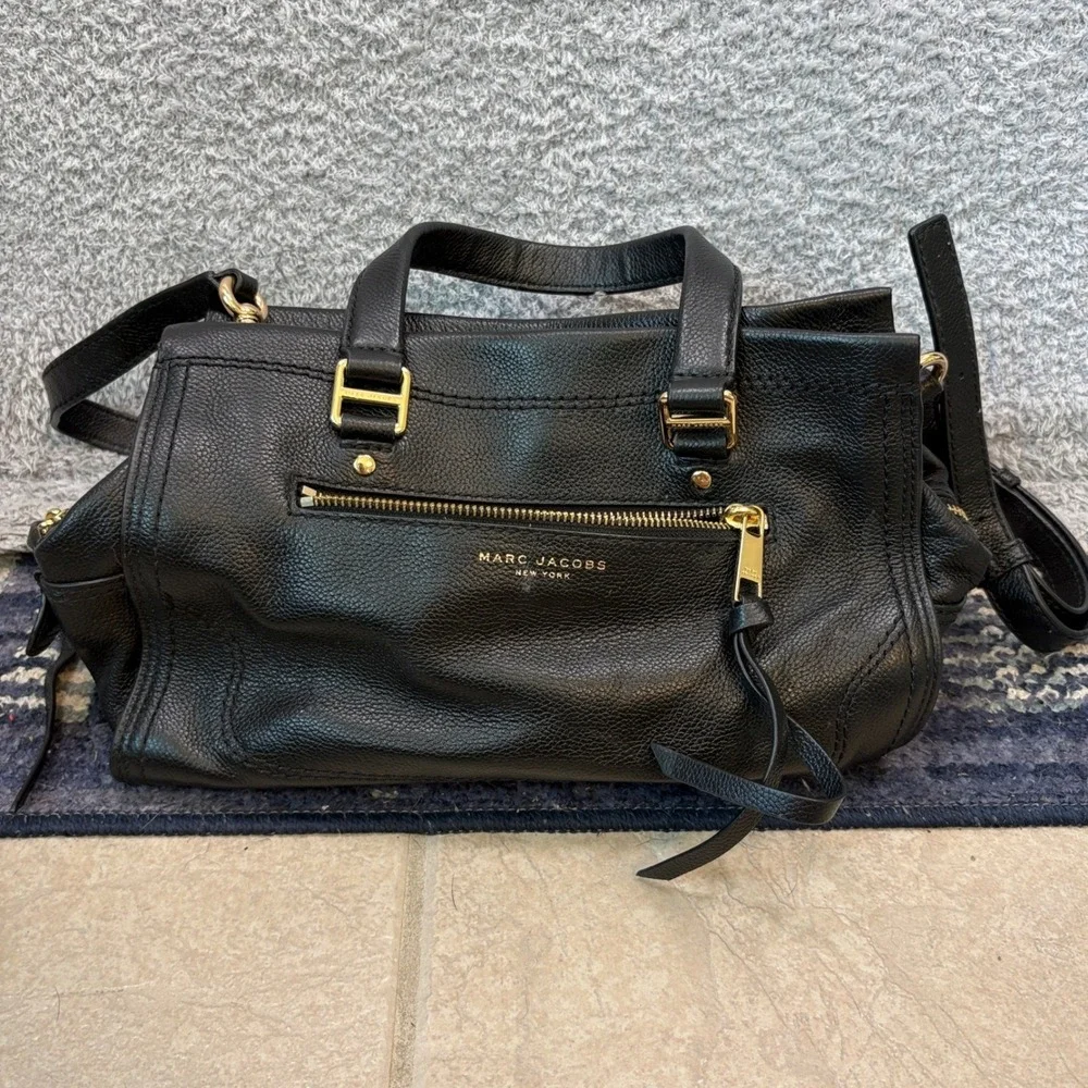 Marc Jacobs Satchel Bag Womens Medium Black Pebbled Cruiser Leather Convertible